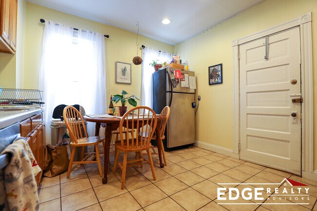 Building Photo - 15 Hallam St