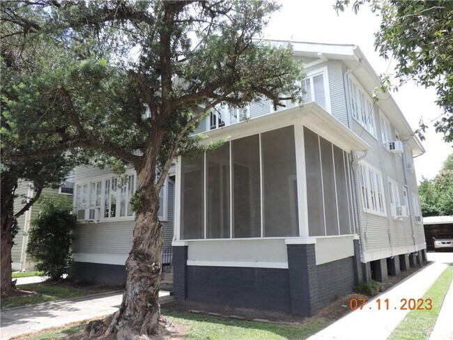 Building Photo - 7726 S Claiborne Ave