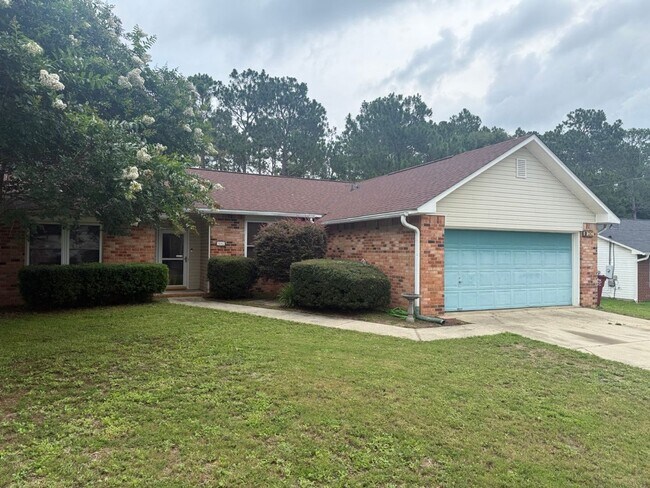 Building Photo - Your Own Backyard Oasis – 3 Bedroom Pool Home in South Crestview!