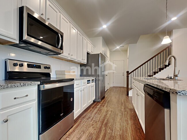 Building Photo - 509 Slew Dr
