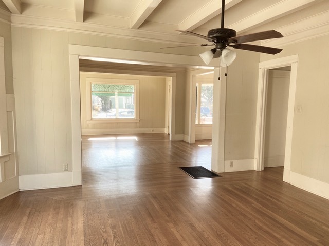 Living Room - 2313 Carroll Park S