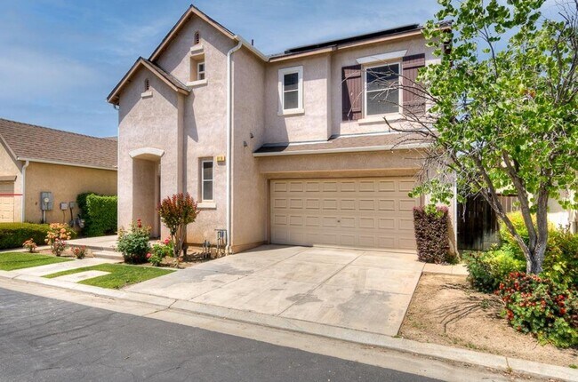 Building Photo - Spacious 4 Bedroom Home in North Clovis Ga...