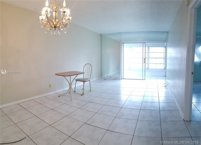 Foto del edificio - 2950 NW 46th Ave