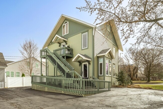 Foto del edificio - 720 Main St