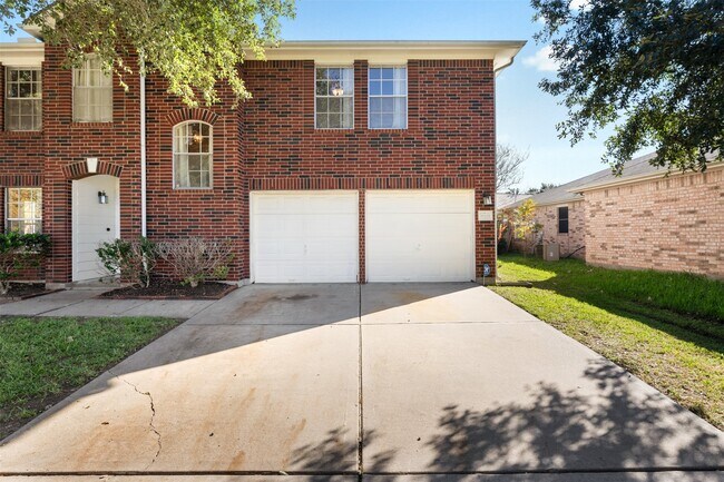 Foto del edificio - 17103 Canterbury Green Ct