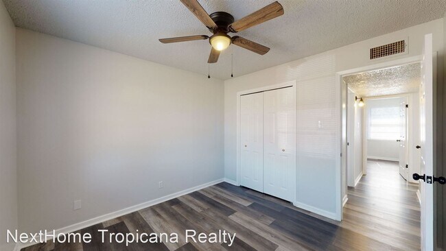 Building Photo - 3 br, 1 bath House - 608 Hub Dr
