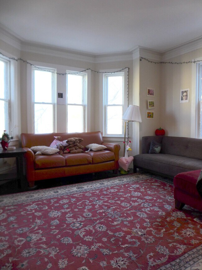 Foto del edificio - 828 Parker St