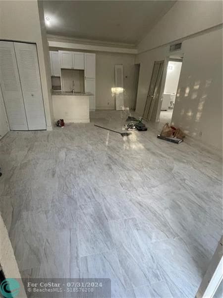 Building Photo - 611 Lyons Rd