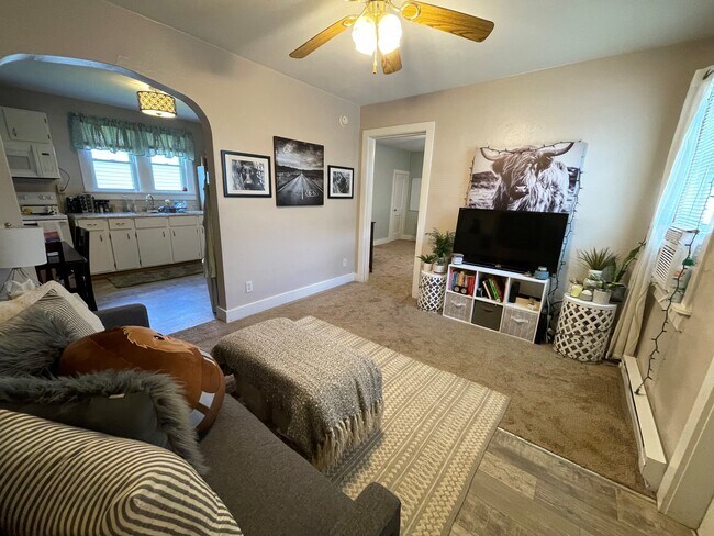 Foto del edificio - 132 Myra Barnes Ave