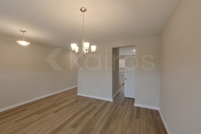 Foto del edificio - 7231 Foggy River Dr
