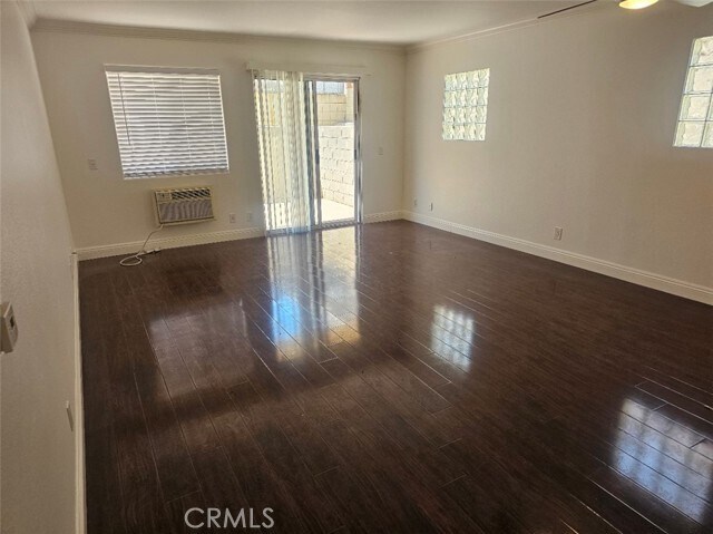 Foto del edificio - 404 W 4th St