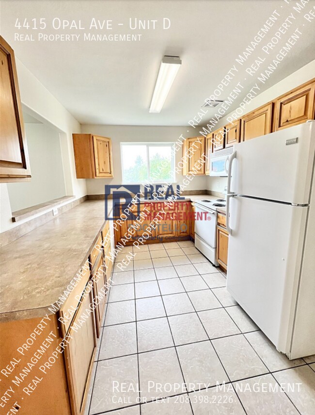 Foto del edificio - 4415 Opal Ave