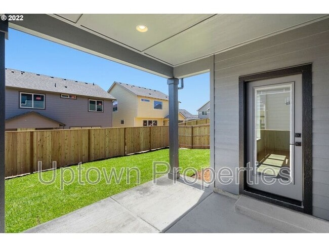 Building Photo - 2507 S Cache Cir