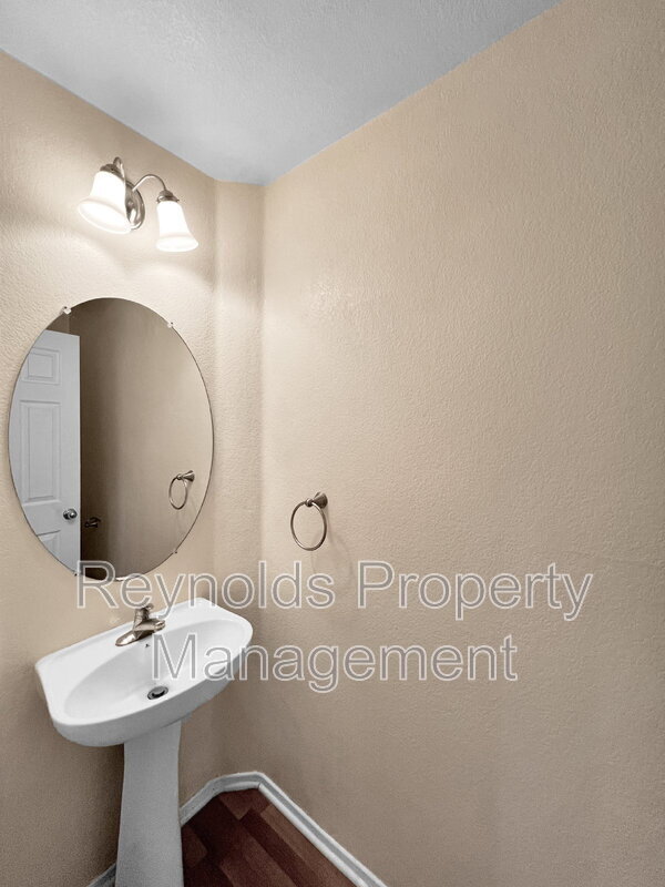 Foto del edificio - 1468 Normandy Dr