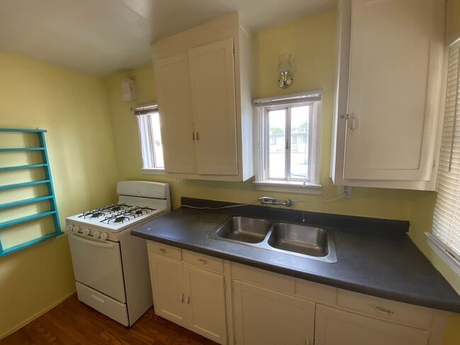 Building Photo - ar2601s