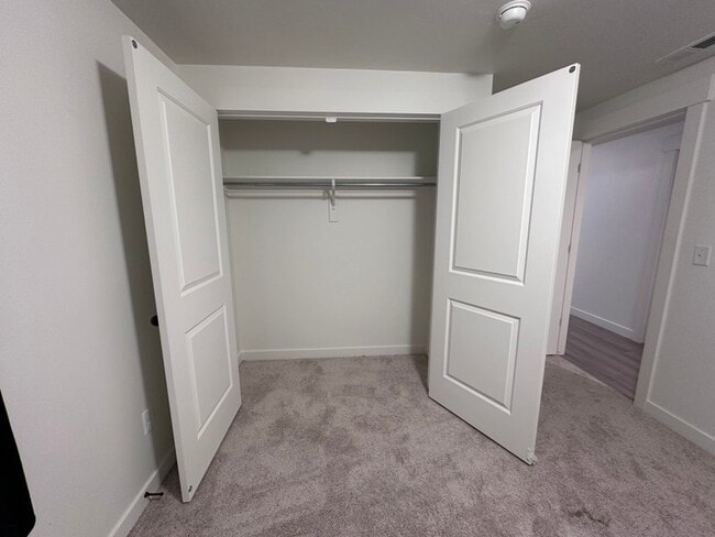 Foto del edificio - 933 E Blackfeet Dr
