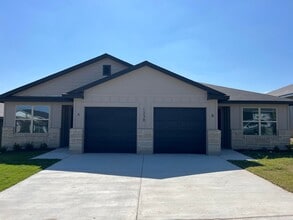 Building Photo - 1238 Concord Dr
