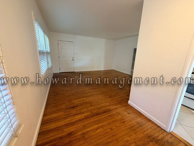 Building Photo - 00644VE