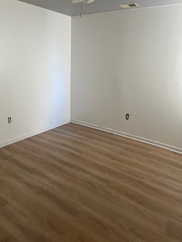 Foto del edificio - 2351 N Park Ave