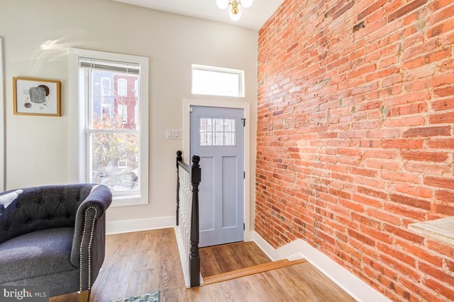 Foto del edificio - 414 E 21st St