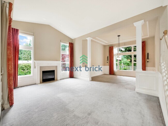 Foto del edificio - 4 Bed 2.5 Bath Single Family for Rent