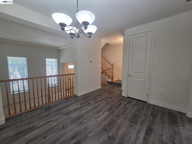Foto del edificio - 3727 Whitworth Dr