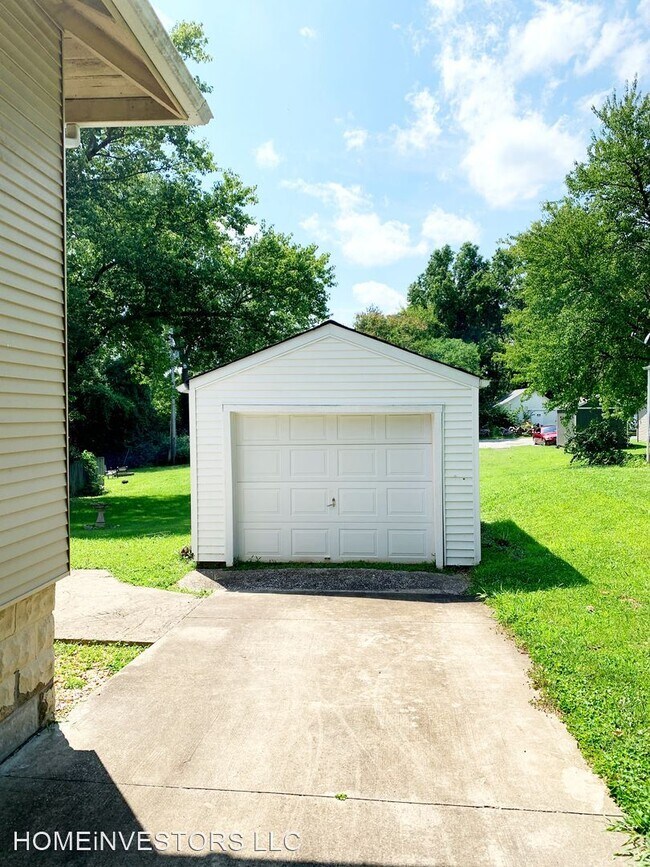 Building Photo - 2 br, 1 bath House - 803 Strong Ave