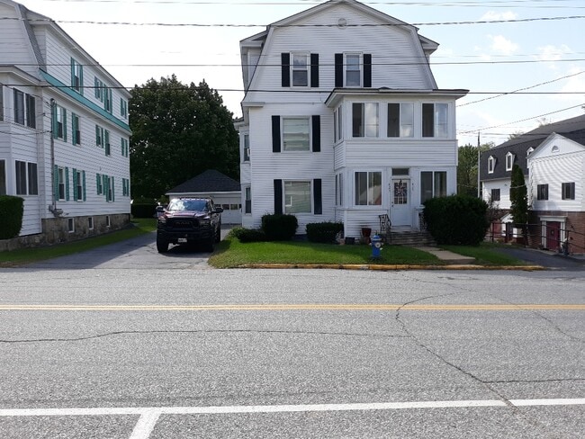 Building Photo - 425 Franklin St