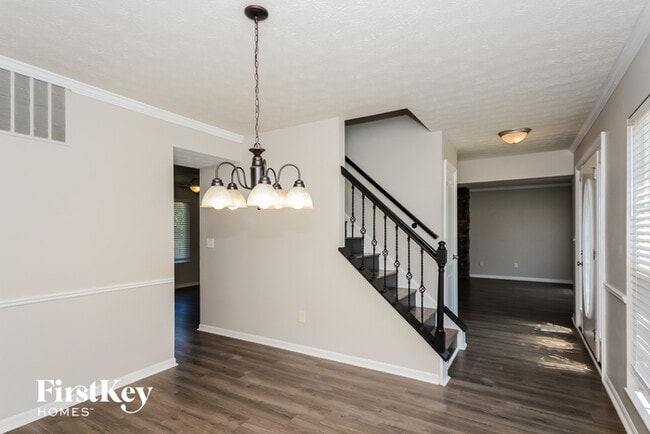 Building Photo - 1122 Forest Run Dr