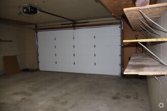 Building Photo - 202 Arbour Dr