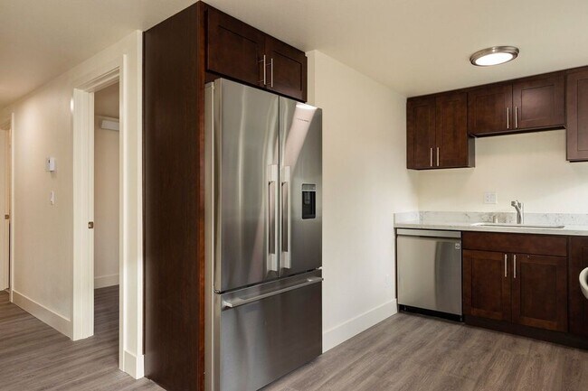 Building Photo - 5810 26th Ave NW