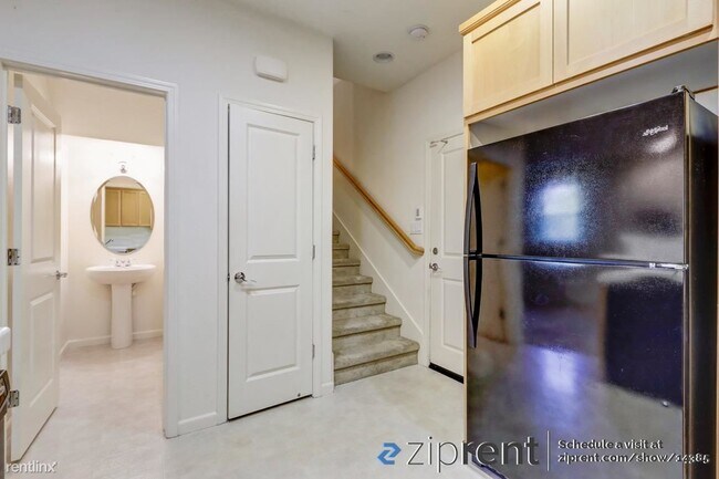 Foto del edificio - 3 br, 2.5 bath Townhome - 107 San Juan Bat...