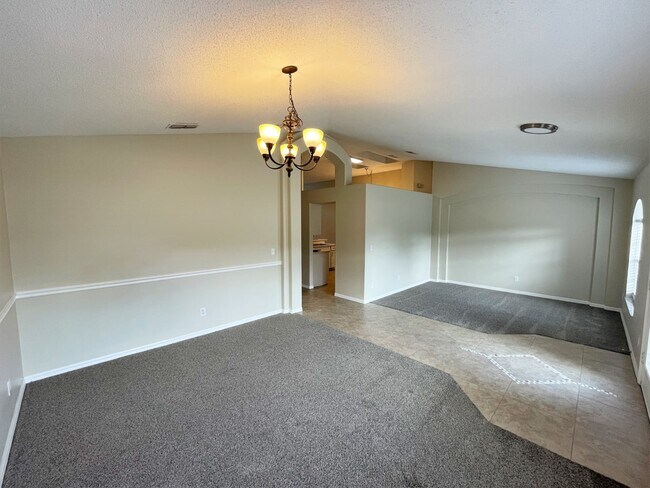 Building Photo - 1133 Timber Trace Dr