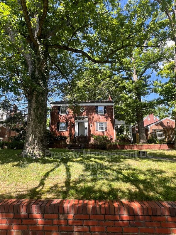 Foto del edificio - 2325 34th St SE