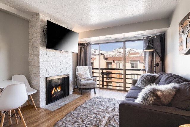 View from livingroom - 2000 Prospector Ave