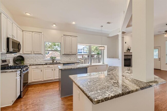 Foto del edificio - 6740 Poncha Pass