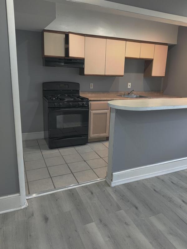 Foto del edificio - 2647 S Muhfeld St