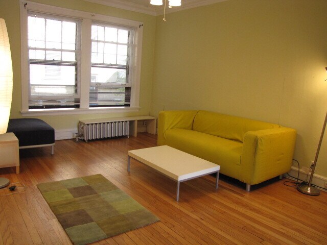 Foto del edificio - 3417 W Drummond Pl