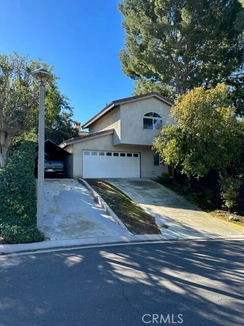 Foto principal - 5468 Walnut Ln