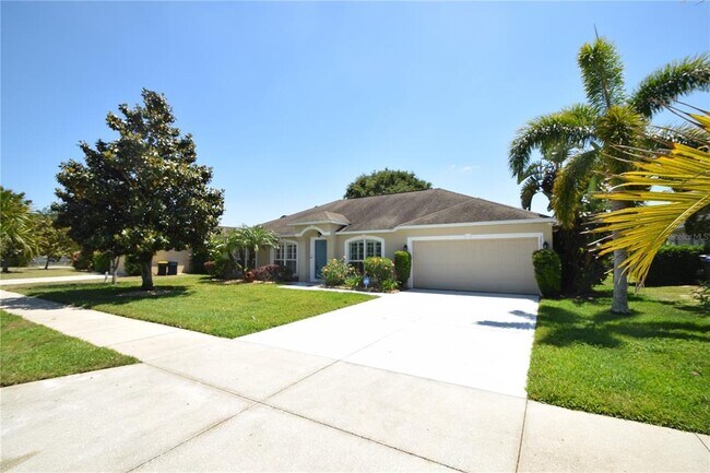 Foto del edificio - 241 Pine Shadow Ln