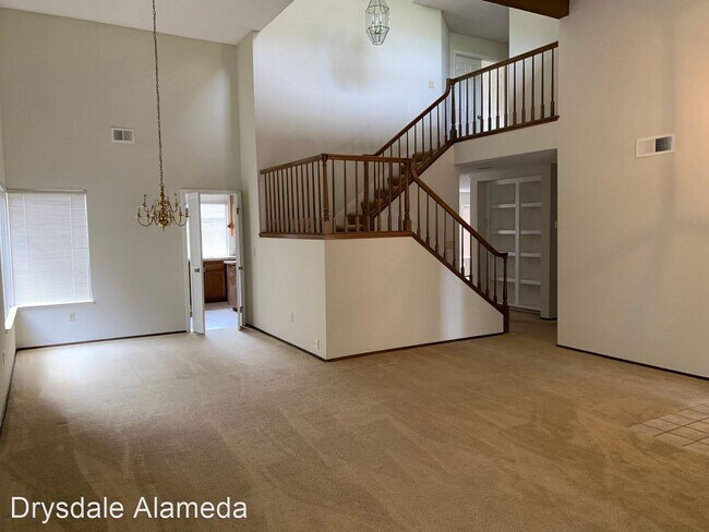 Foto del edificio - 4 br, 3 bath House - 3366 Washington Court