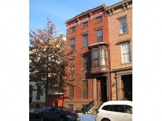 Foto del edificio - 38 First St