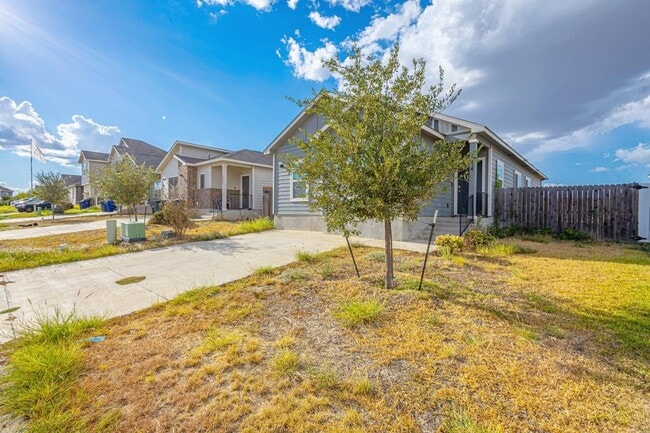 Building Photo - 5414 St Francis Dr