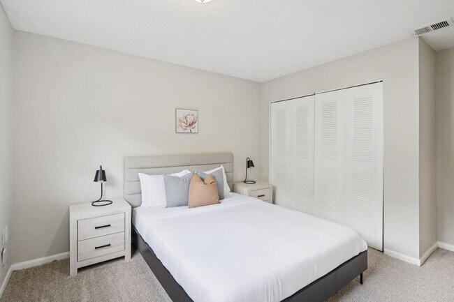 Foto del edificio - 1635 Kenridge Pkwy