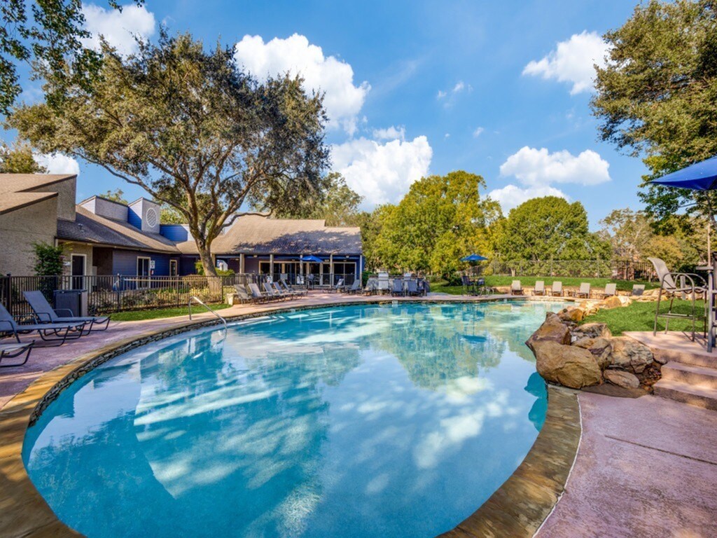 Bellevue at Pecan Grove 2400 Old South Dr Richmond, TX Apartments