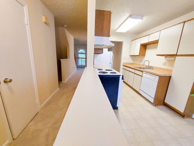Building Photo - Beautiful 2BR 2BA Townhouse in Germantown ...