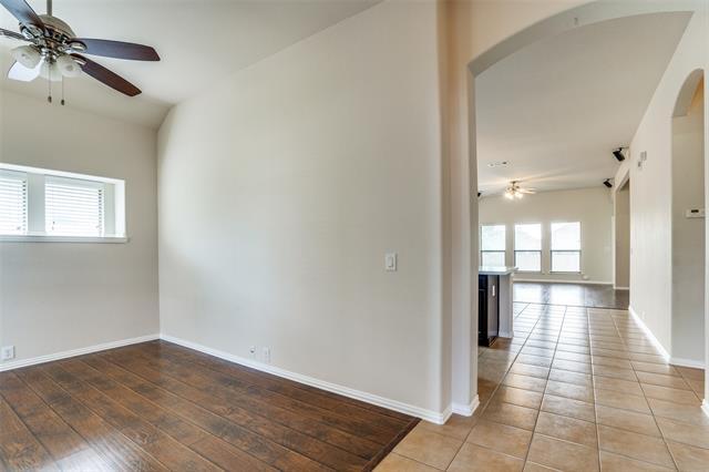 Foto del edificio - 924 Remington Ranch Rd