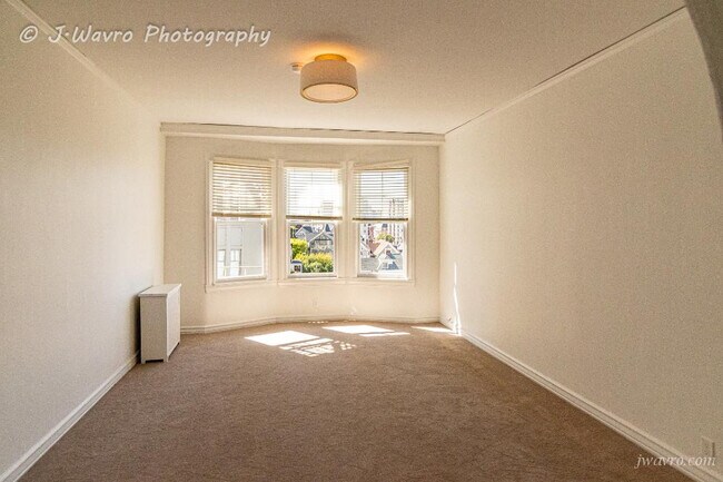 Building Photo - 2090 Pacific Ave