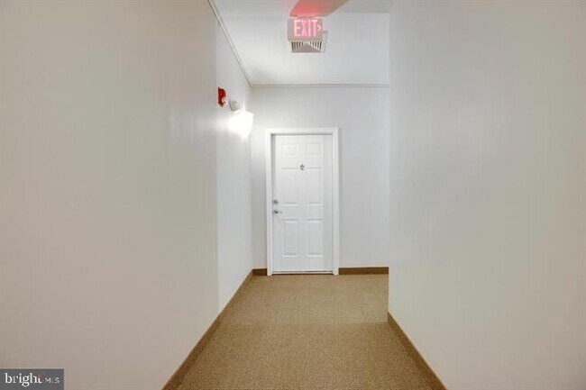 Building Photo - 4191 Lochleven Tr