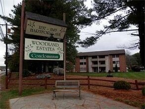 Building Photo - 1143 Hartford Ave